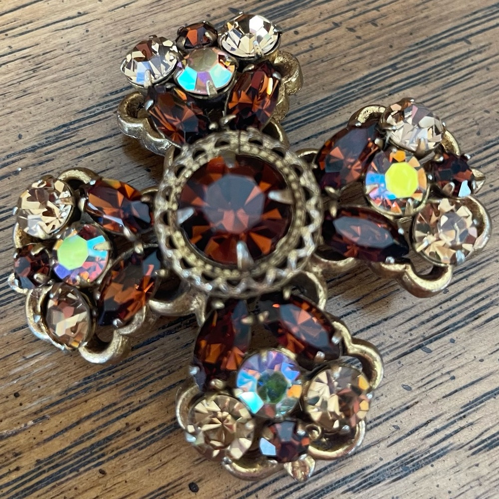 Vintage Signed Regency Rhinestone Brooch